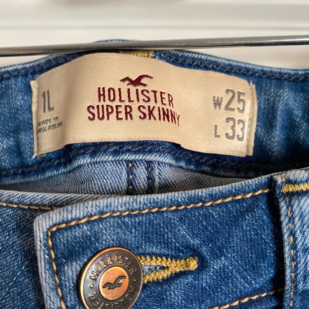 Jeans - Picture 2 of 3